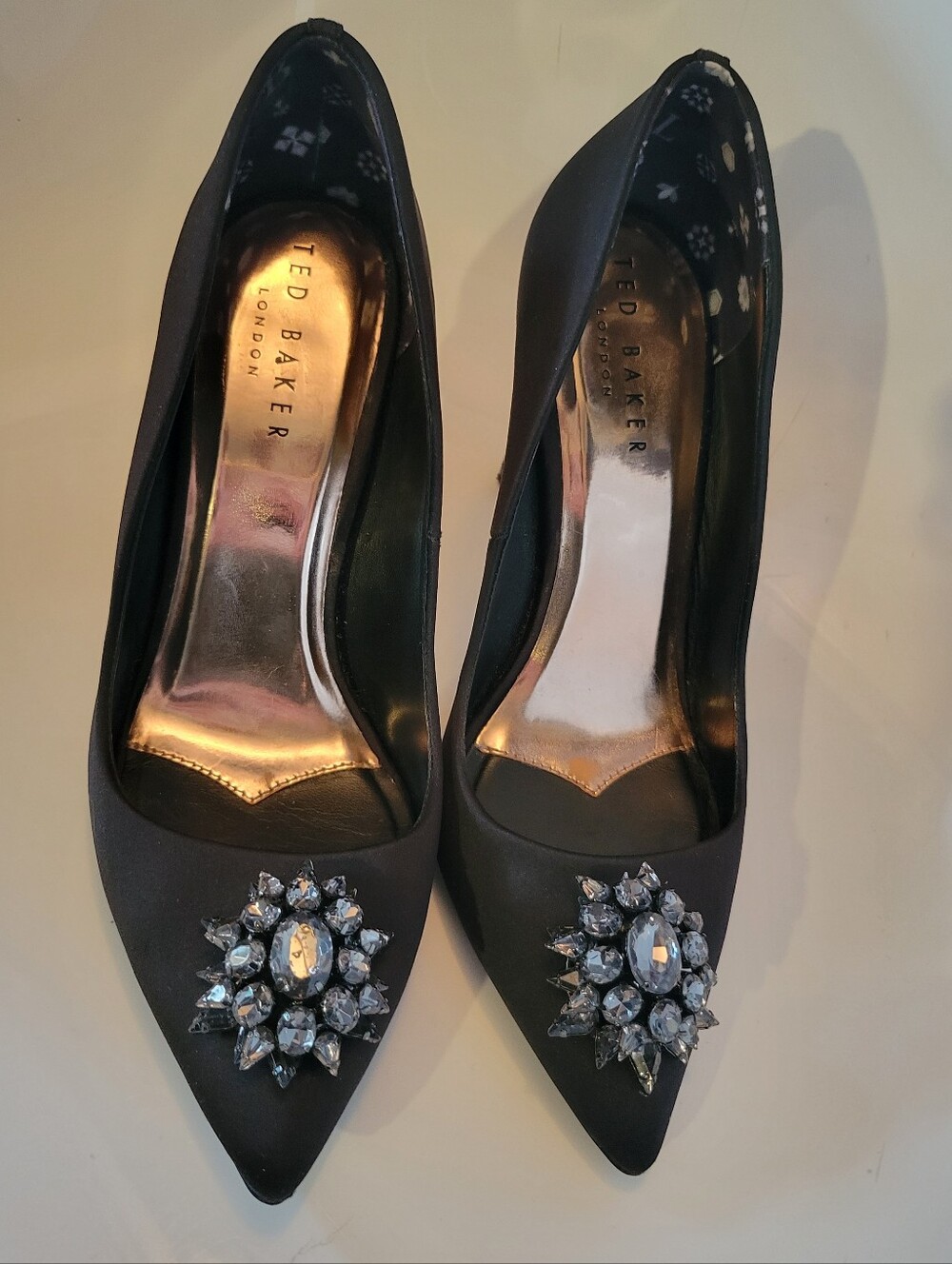 Ted Baker Brydien Black Satin Heels Sz. 40